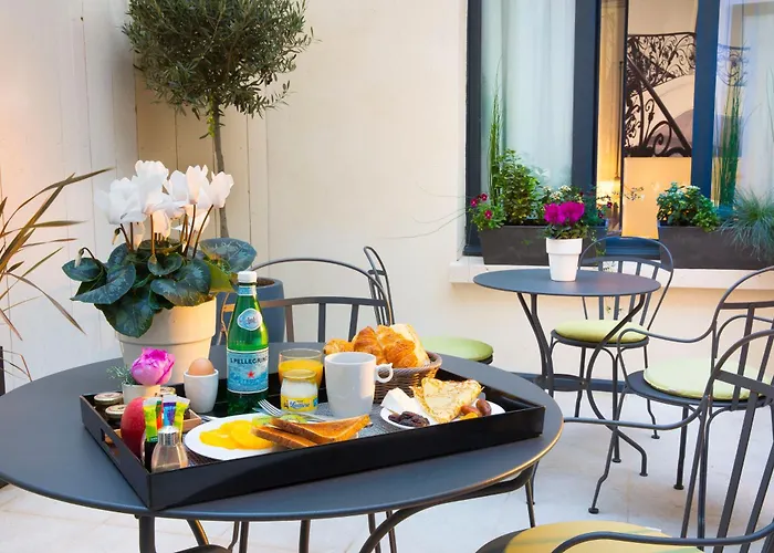 Gustave 4* Paris