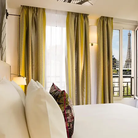 Gustave 4* Paris