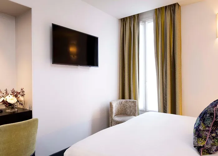Gustave 4* Paris