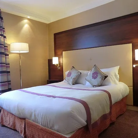 Gustave Hotel Paris