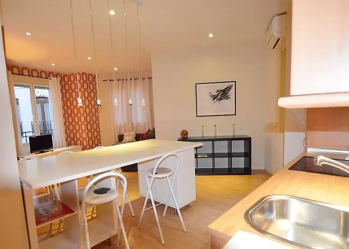 Gustave 4* Париж