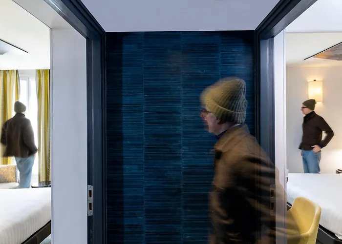 Отель Gustave 4*